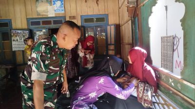 Babinsa Prajekan Dampingi Posyandu Mawar Putih, Perkuat Layanan Kesehatan Balita, Lansia, dan Ibu Hamil