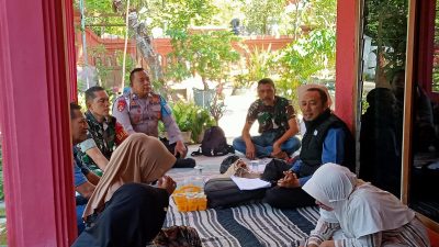 Babinsa Blimbing Dampingi Pencairan Dana BUMDes, Dorong Ekonomi Desa Semakin Berdaya