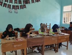 Murid SMKN 1 Tapen Nikmati MBG dari SPPG Pesantren Nurul Ulum Cindogo