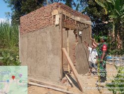 Dukung Hanpangan, Babinsa Pujer Pantau Rumah Pompa Air Petani