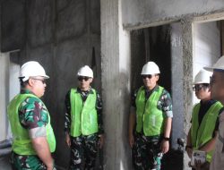 Kawal Pembangunan Satuan, Itjen Kemhan Tinjau Mako Brigif TP 28/Bari Fola di Halmahera Timur