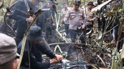 Tangani Karhutla di Siak, Polda Riau Gunakan X Fire dan Drone, Lima Titik Api Berhasil Dipadamkan