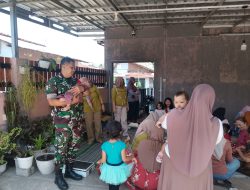 Babinsa Tamansari Dampingi Posyandu, 52 Warga Ikut Terlayani