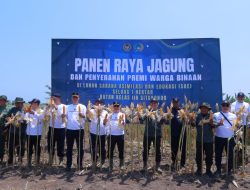 Perhutani Bondowoso dan Rutan Situbondo Panen Raya Jagung